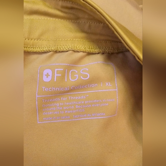 FIGS jogger scrub set - Picture 9 of 11